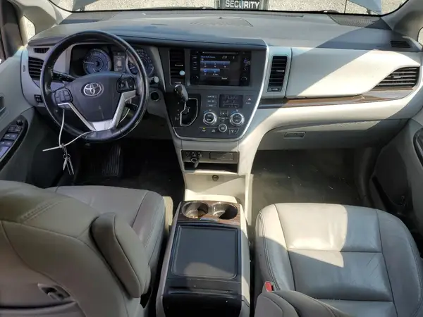 5TDYK3DC6GS721109 2016 TOYOTA SIENNA - Image 8