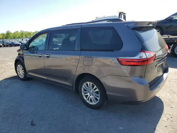 5TDYK3DC6GS727718 2016 TOYOTA SIENNA - Image 2