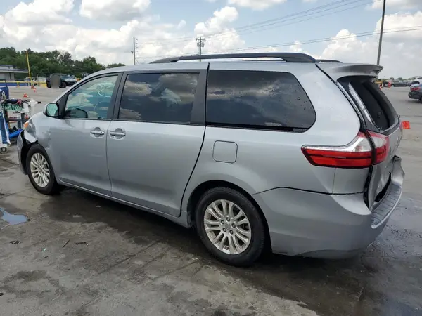 5TDYK3DC6GS740193 2016 TOYOTA SIENNA - Image 2