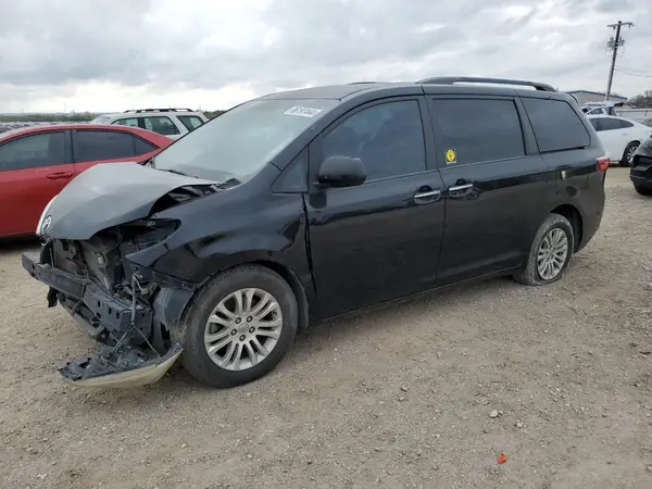 5TDYK3DC6GS748567 2016 TOYOTA SIENNA - Image 1