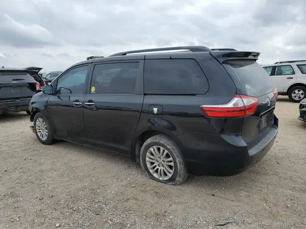 5TDYK3DC6GS748567 2016 TOYOTA SIENNA - Image 2