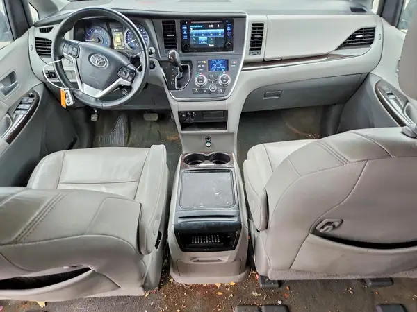 5TDYK3DC6GS757480 2016 TOYOTA SIENNA - Image 8