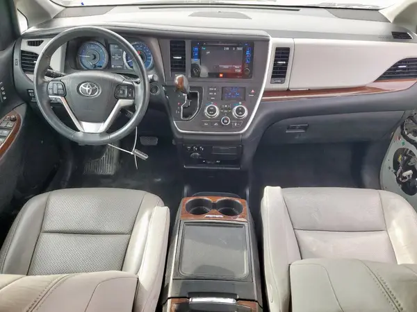 5TDYK3DC6GS763148 2016 TOYOTA SIENNA - Image 8
