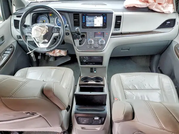5TDYK3DC7GS701452 2016 TOYOTA SIENNA - Image 8