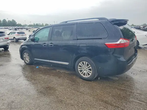 5TDYK3DC7GS706974 2016 TOYOTA SIENNA - Image 2