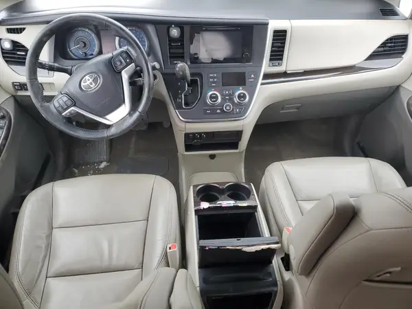 5TDYK3DC7GS713553 2016 TOYOTA SIENNA - Image 8