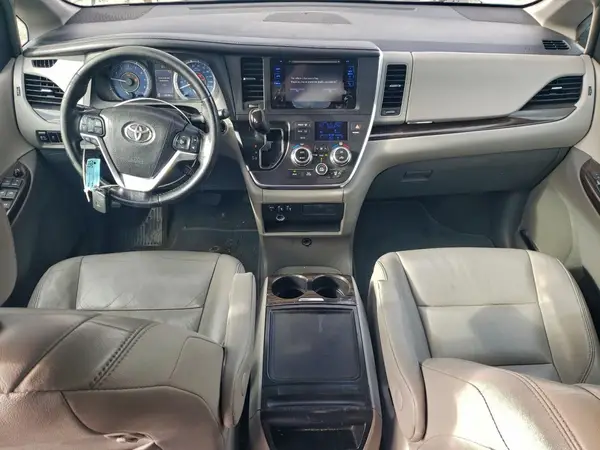 5TDYK3DC7GS717120 2016 TOYOTA SIENNA - Image 8