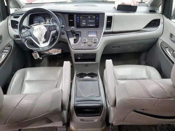 5TDYK3DC7GS718168 2016 TOYOTA SIENNA - Image 8