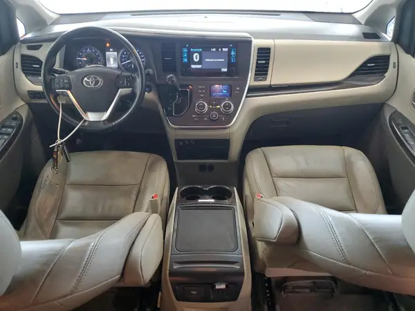 5TDYK3DC7GS727145 2016 TOYOTA SIENNA - Image 8