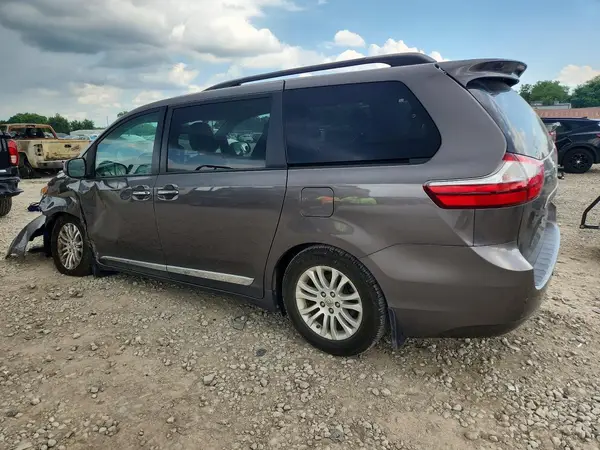 5TDYK3DC7GS735505 2016 TOYOTA SIENNA - Image 2