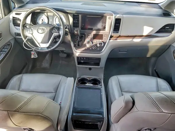 5TDYK3DC7GS736881 2016 TOYOTA SIENNA - Image 8
