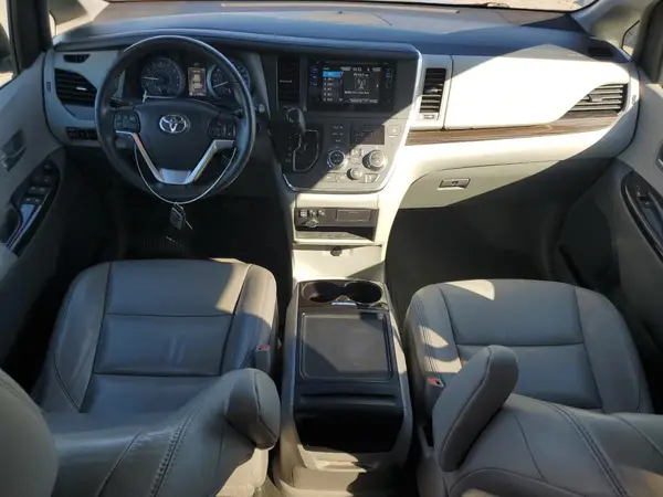 5TDYK3DC7GS740610 2016 TOYOTA SIENNA - Image 8