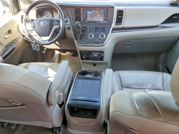5TDYK3DC7GS742194 2016 TOYOTA SIENNA - Image 8