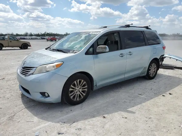 5TDYK3DC7GS742969 2016 TOYOTA SIENNA - Image 1