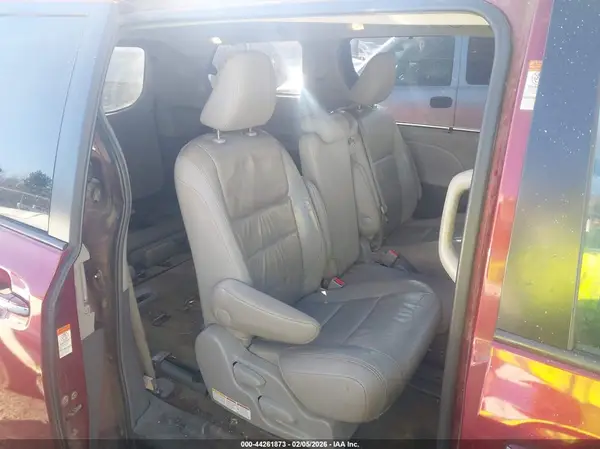 5TDYK3DC8GS692468 2016 TOYOTA SIENNA - Image 8