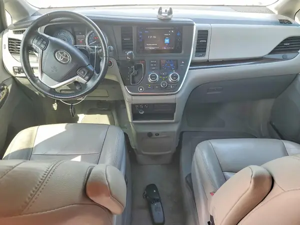 5TDYK3DC8GS705493 2016 TOYOTA SIENNA - Image 8
