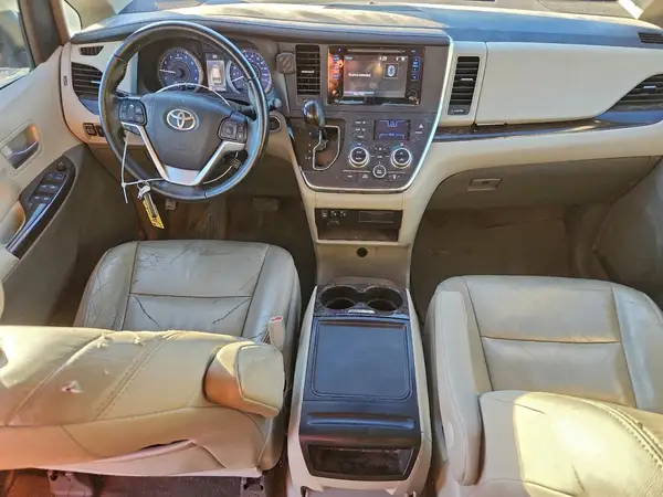 5TDYK3DC8GS709849 2016 TOYOTA SIENNA - Image 8