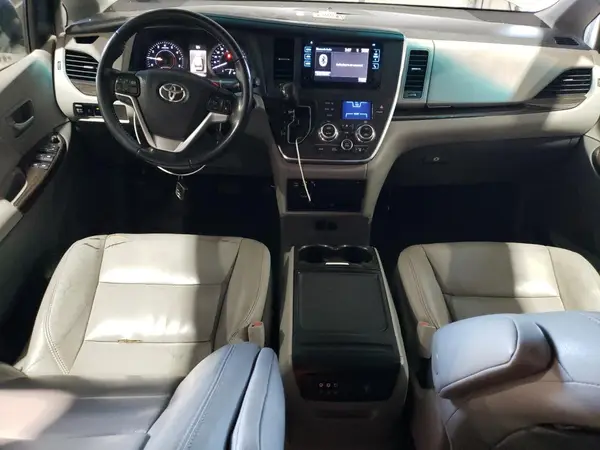 5TDYK3DC8GS718115 2016 TOYOTA SIENNA - Image 8