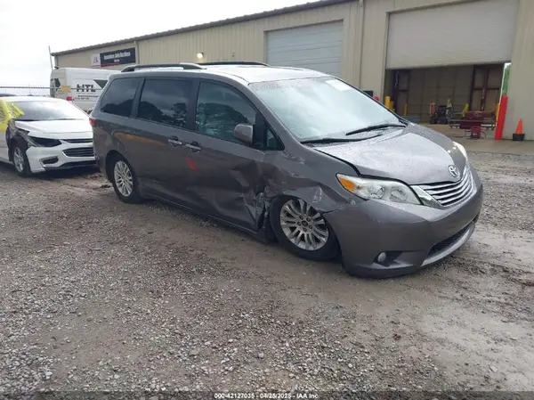 5TDYK3DC8GS721290 2016 TOYOTA SIENNA - Image 1