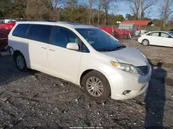 5TDYK3DC8GS738669 2016 TOYOTA SIENNA