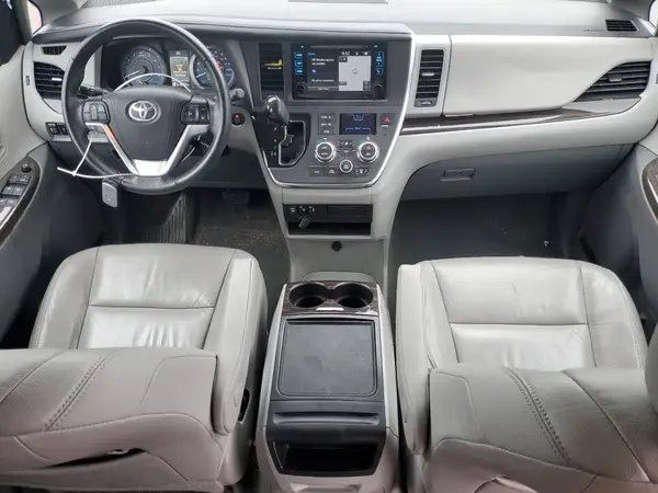5TDYK3DC8GS748036 2016 TOYOTA SIENNA - Image 8