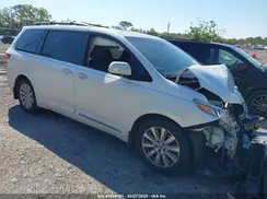 5TDYK3DC8GS758226 2016 TOYOTA SIENNA