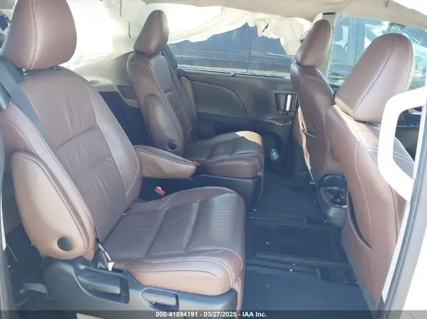 5TDYK3DC8GS758226 2016 TOYOTA SIENNA - Image 8