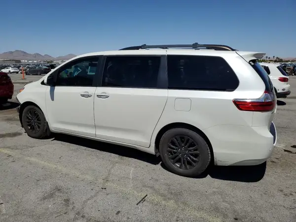 5TDYK3DC9GS713361 2016 TOYOTA SIENNA - Image 2