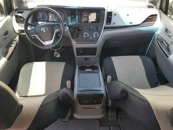 5TDYK3DC9GS713361 2016 TOYOTA SIENNA - Image 8