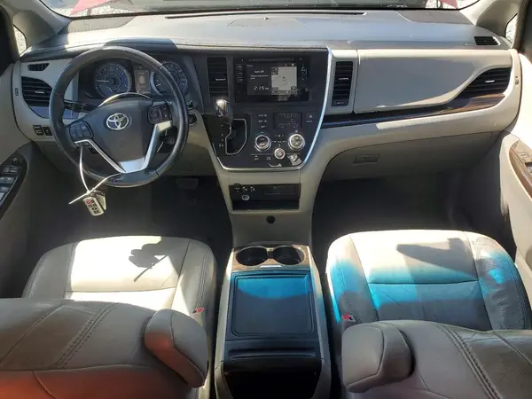 5TDYK3DC9GS714381 2016 TOYOTA SIENNA - Image 8