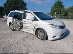 5TDYK3DC9GS719760 2016 TOYOTA SIENNA