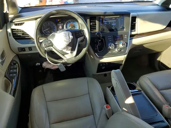 5TDYK3DC9GS724781 2016 TOYOTA SIENNA - Image 8