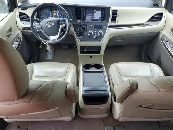 5TDYK3DC9GS731715 2016 TOYOTA SIENNA - Image 8
