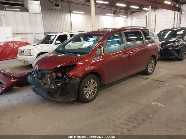 5TDYK3DCXGS697980 2016 TOYOTA SIENNA - Image 2