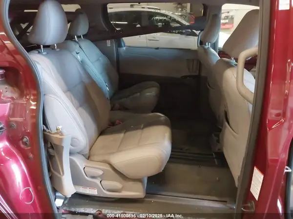 5TDYK3DCXGS697980 2016 TOYOTA SIENNA - Image 8