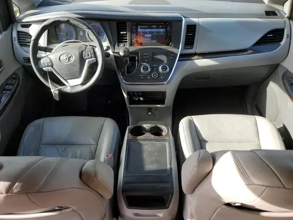 5TDYK3DCXGS701767 2016 TOYOTA SIENNA - Image 8