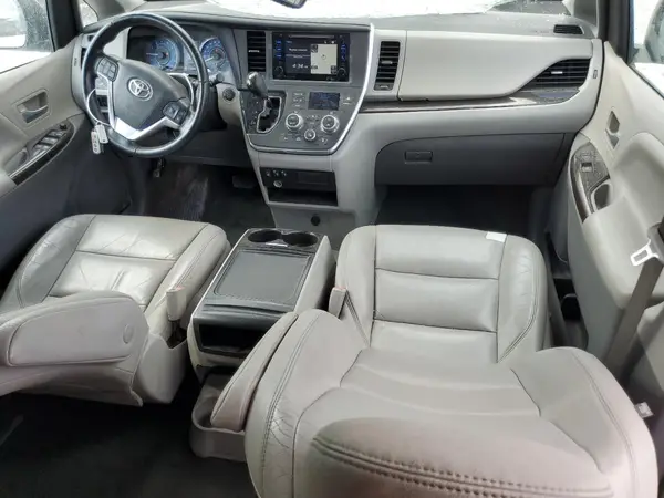 5TDYK3DCXGS710775 2016 TOYOTA SIENNA - Image 8