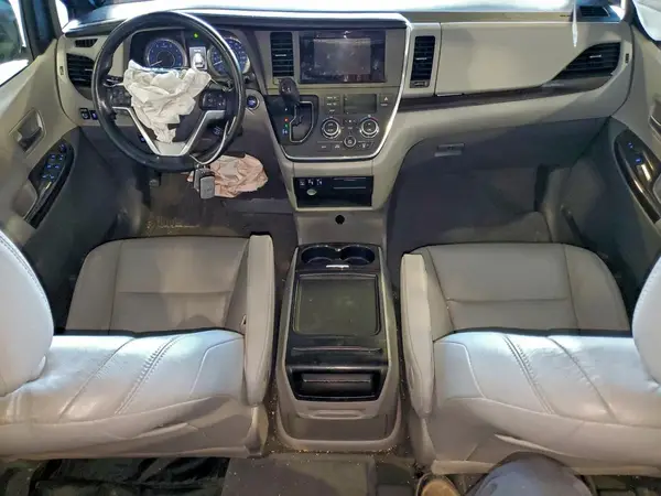 5TDYK3DCXGS711425 2016 TOYOTA SIENNA - Image 8