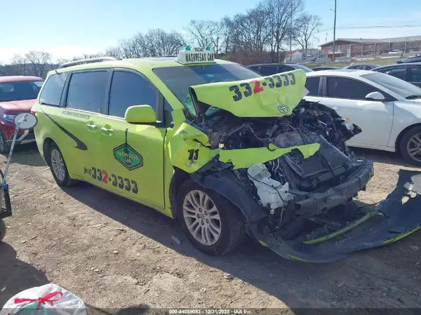 5TDYK3DCXGS717130 2016 TOYOTA SIENNA - Image 1