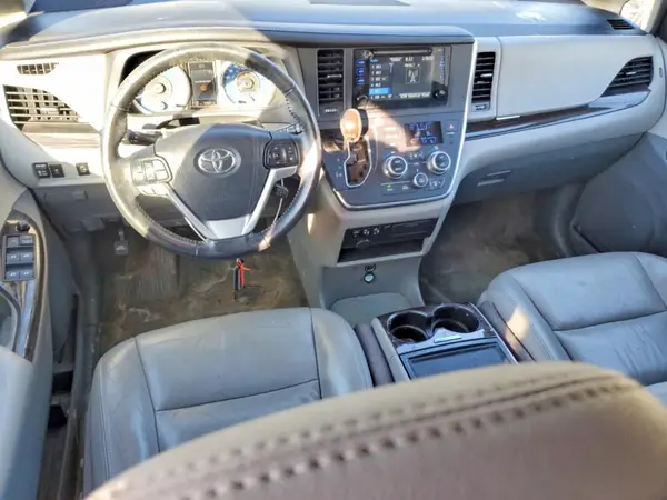 5TDYK3DCXGS721307 2016 TOYOTA SIENNA - Image 8
