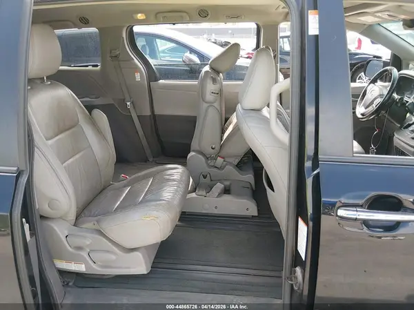 5TDYK3DCXGS734395 2016 TOYOTA SIENNA - Image 8