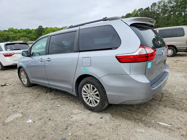 5TDYK3DCXGS738656 2016 TOYOTA SIENNA - Image 2