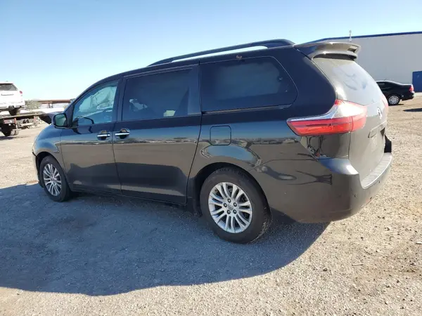 5TDYK3DCXGS742741 2016 TOYOTA SIENNA - Image 2