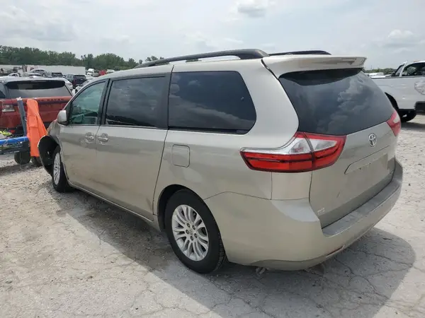 5TDYK3DCXGS748717 2016 TOYOTA SIENNA - Image 2
