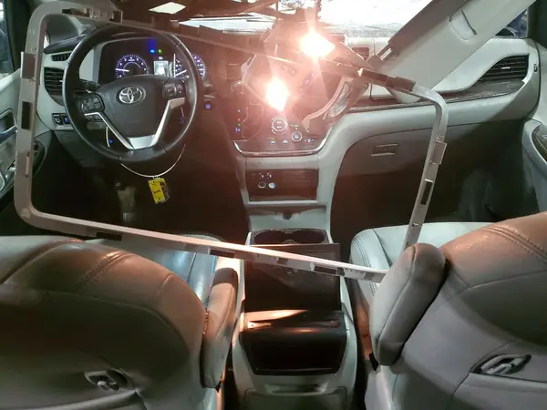 5TDYK3DCXGS748894 2016 TOYOTA SIENNA - Image 8