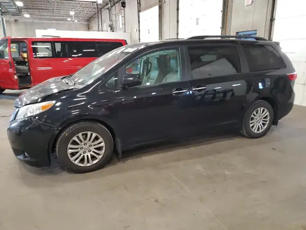 5TDYK3DCXGS751715 2016 TOYOTA SIENNA - Image 1