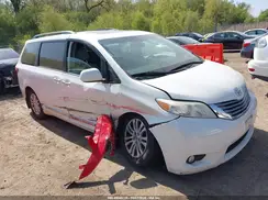 5TDYK3DCXGS752380 2016 TOYOTA SIENNA
