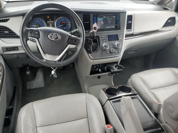 5TDYK3DCXGS753500 2016 TOYOTA SIENNA - Image 8