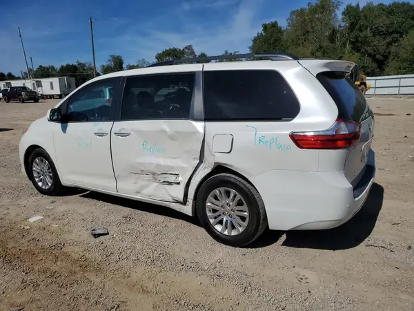 5TDYK3DCXGS761421 2016 TOYOTA SIENNA - Image 2