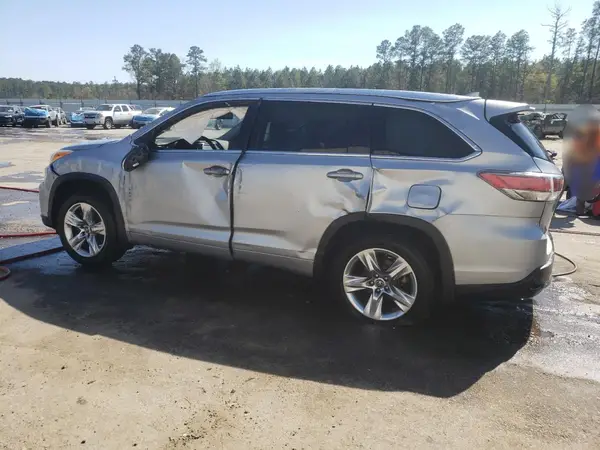5TDYKRFH0GS156139 2016 TOYOTA HIGHLANDER - Image 2